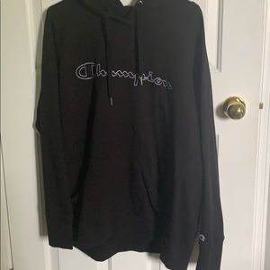 black champion hoodie